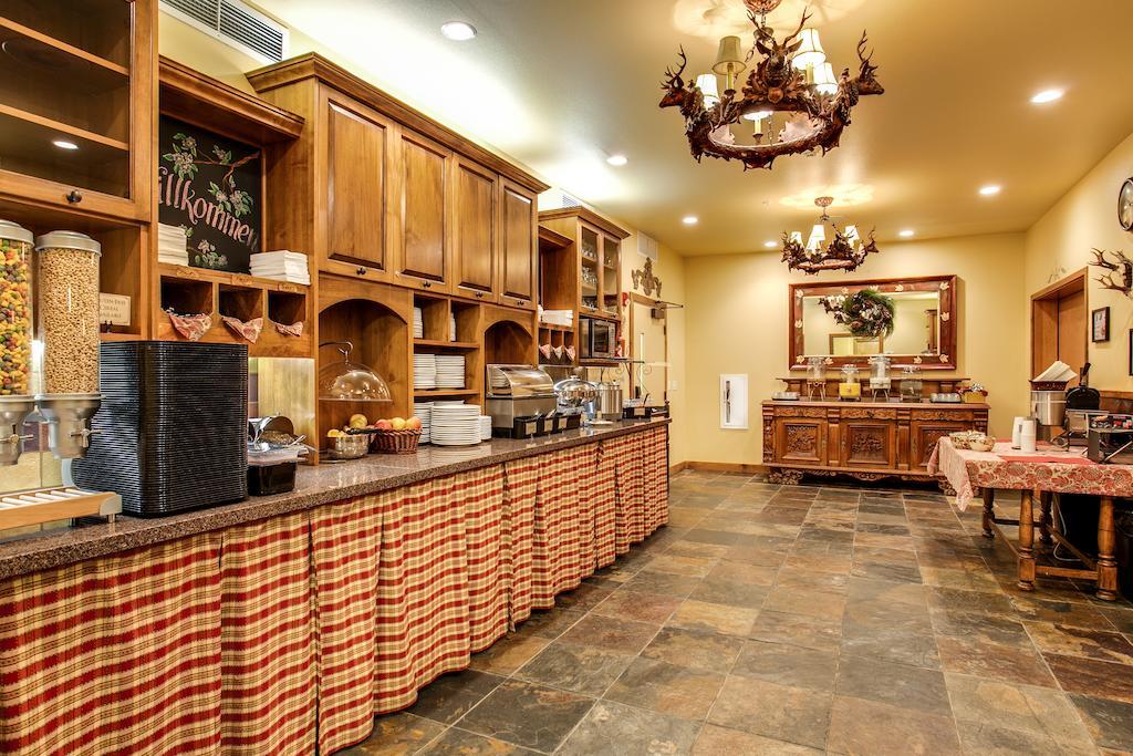 Bavarian Lodge Leavenworth Bagian luar foto