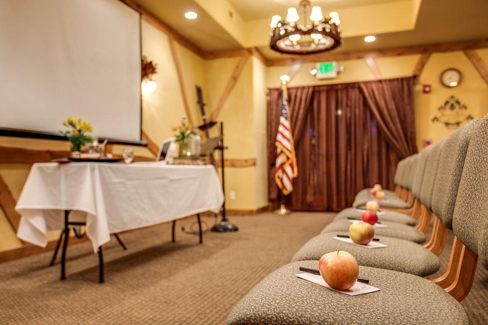 Bavarian Lodge Leavenworth Bagian luar foto